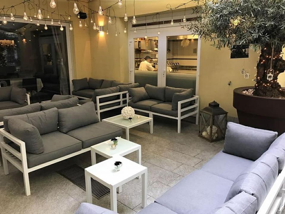 Bhl Boutique Rooms Legnano Bagian luar foto