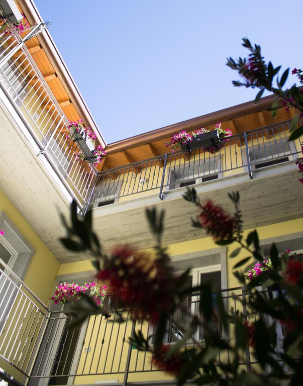 Bhl Boutique Rooms Legnano Bagian luar foto