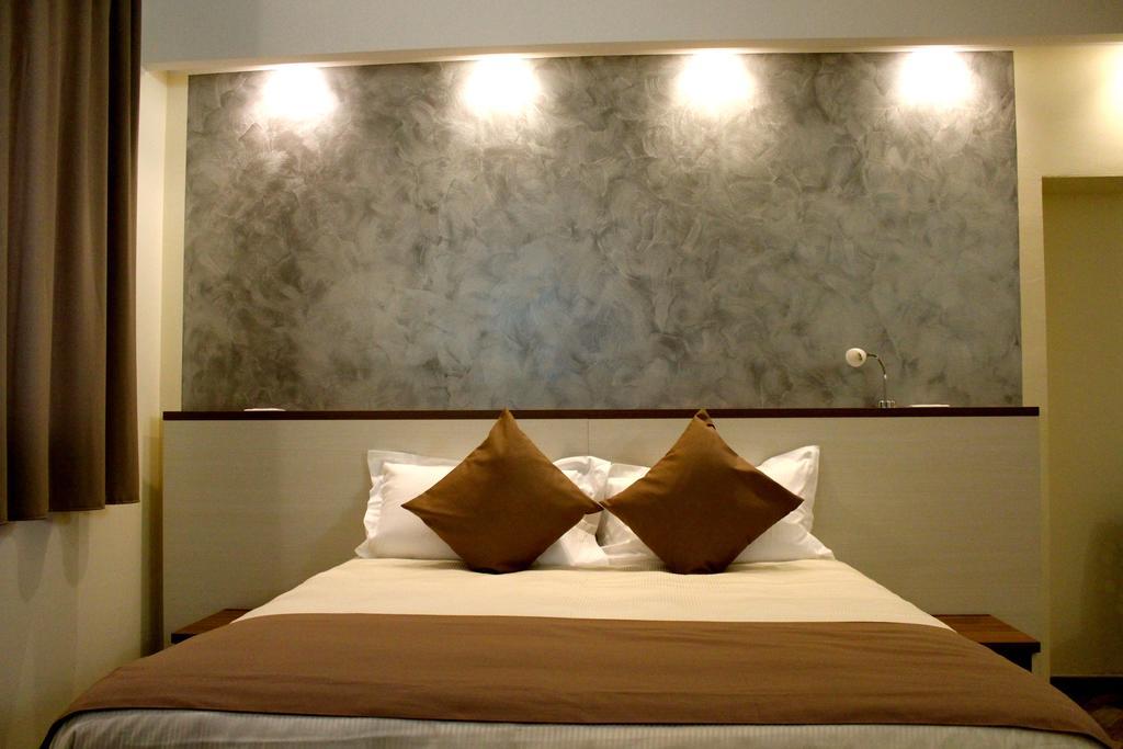 Bhl Boutique Rooms Legnano Ruang foto