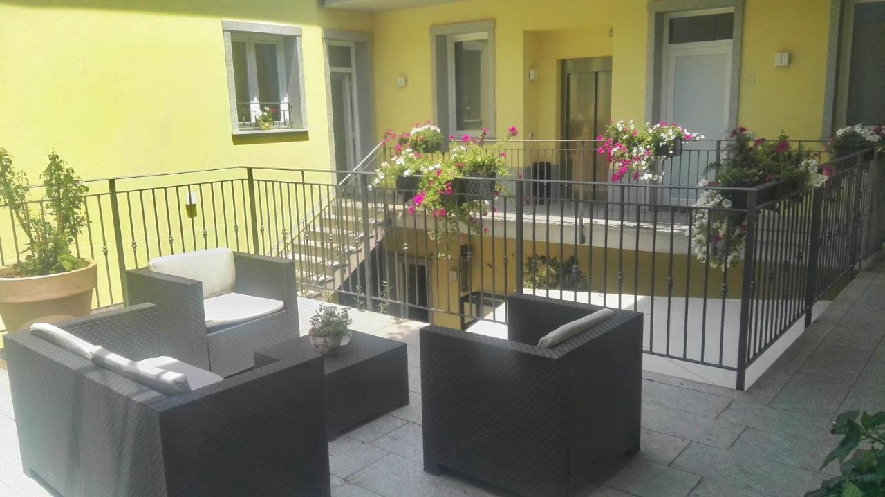 Bhl Boutique Rooms Legnano Bagian luar foto