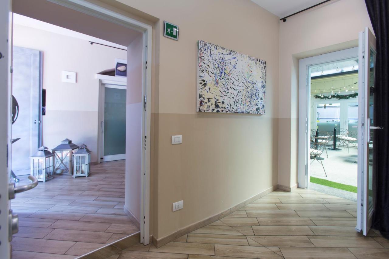 Bhl Boutique Rooms Legnano Bagian luar foto